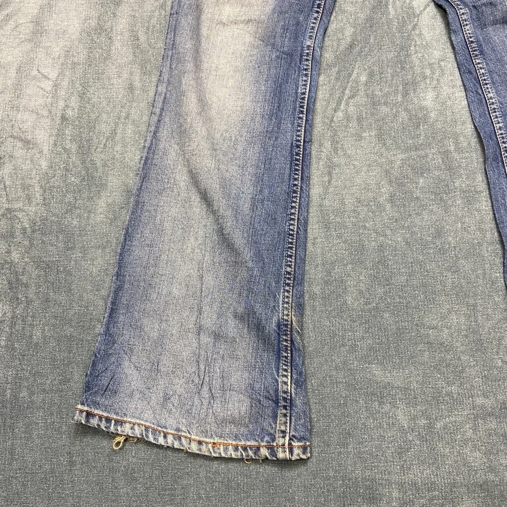 Vintage Levi's 569 Jeans Women 03 30x32 Blue Denim Medium Wash Flare Leg Raw Hem
